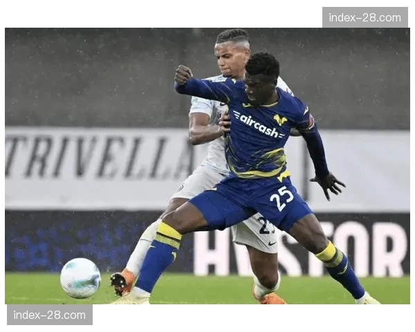 国米3-2绝杀尤文图斯展现韧性 泽林斯基世界波助球队8分领跑