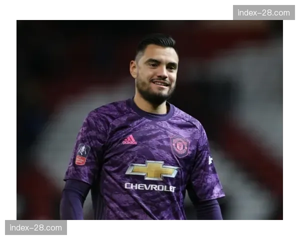 罗梅罗凌空爆射扳平 塞维利亚逆境中展现顽强斗志